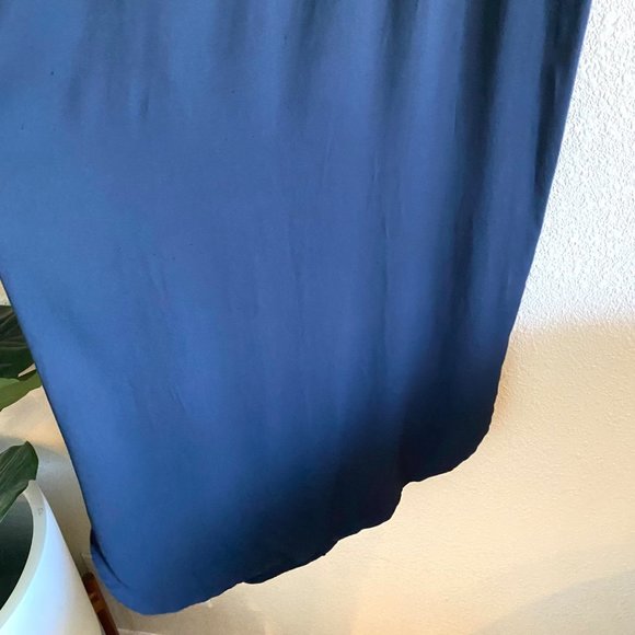 L’Agence Sleeveless Twist Back Scoop Neck Maxi Dress Navy Blue - Picture 7 of 10